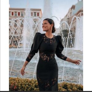 H&M black tafetta lace dress in size medium